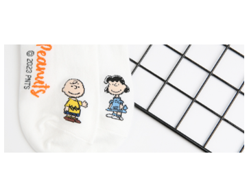 Snoopy & Friends Ankle Socks – 6-Pair Set